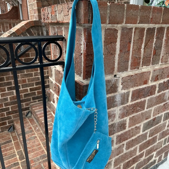 Blue Suede Shoulder Bag, Brand-Borse in Pelle- Women. - Picture 6 of 7